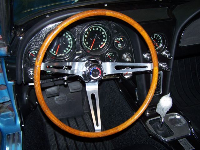 1965 Chevrolet Corvette 2 Door Convertible - photo 8
