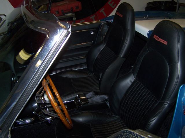 1965 Chevrolet Corvette 2 Door Convertible - photo 9
