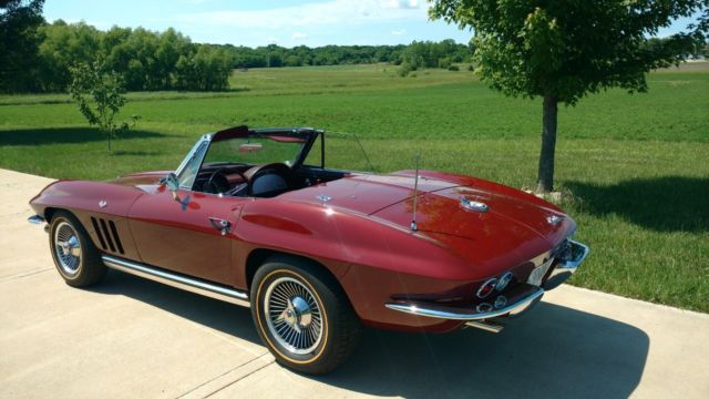 1965 Chevrolet Corvette - photo 3