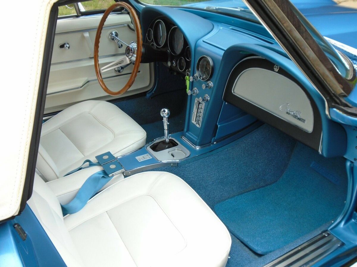 1965 Chevrolet Corvette - photo 13