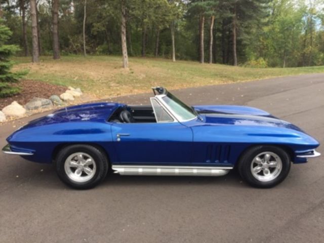 1965 Chevrolet Corvette - photo 9