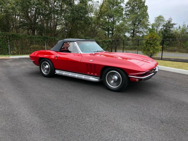 1965 Chevrolet Corvette - photo 10