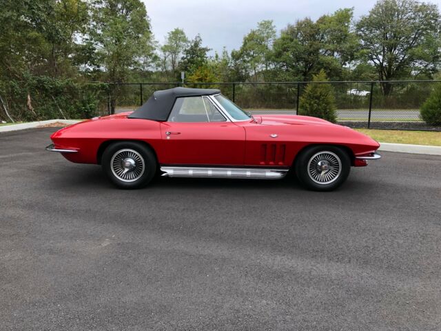1965 Chevrolet Corvette - photo 11