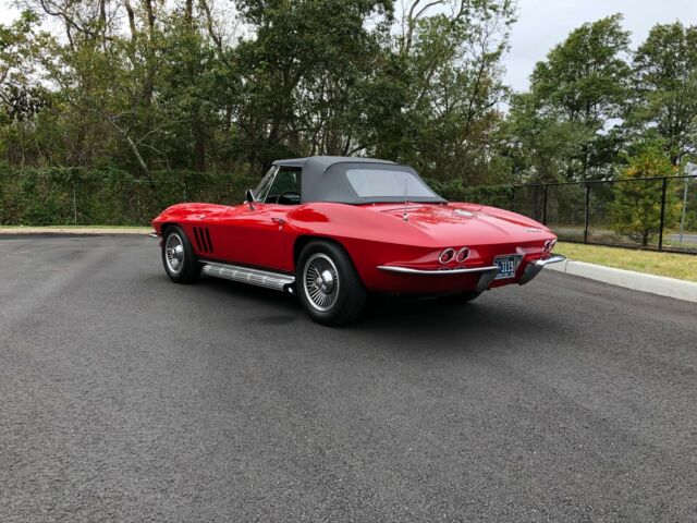 1965 Chevrolet Corvette - photo 4