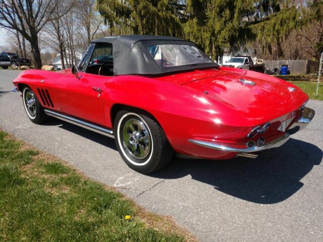 1965 Chevrolet Corvette - photo 3