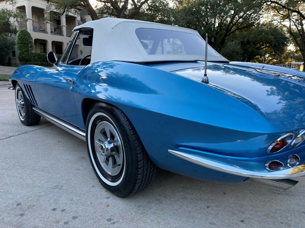 1965 Chevrolet Corvette Stingray - photo 10