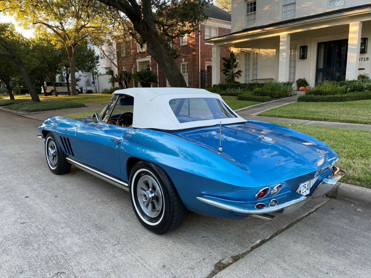 1965 Chevrolet Corvette Stingray - photo 2