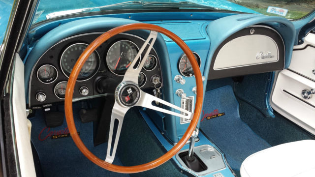 1965 Chevrolet Corvette - photo 8