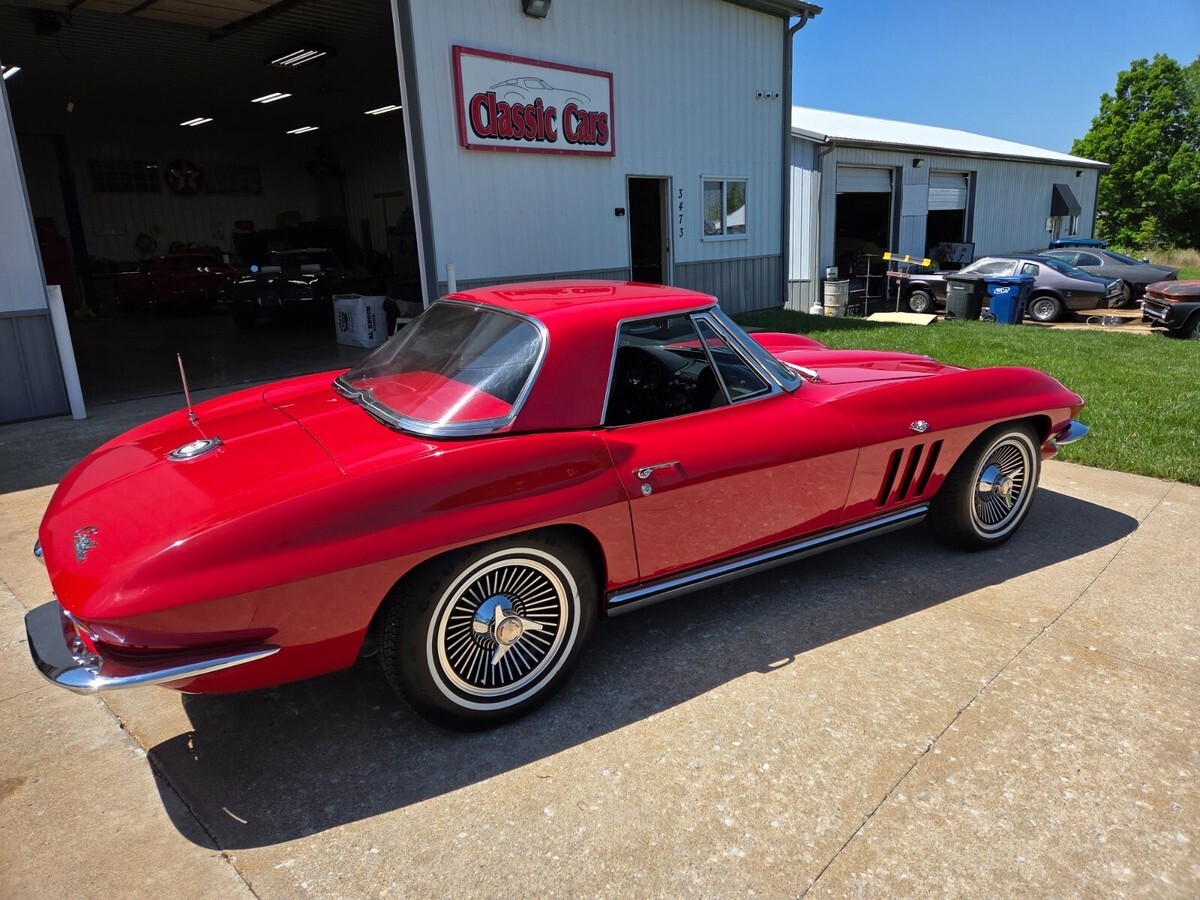 1965 Chevrolet Corvette - photo 10
