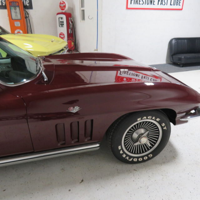 1965 Chevrolet Corvette Coupe - photo 12