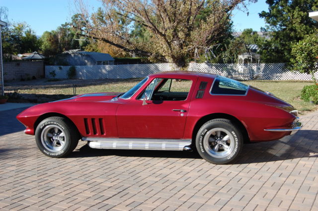 1965 Chevrolet Corvette - photo 6
