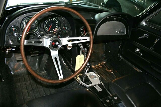 1965 Chevrolet Corvette Coupe Restored Fuel Injection 4-Speed - photo 12