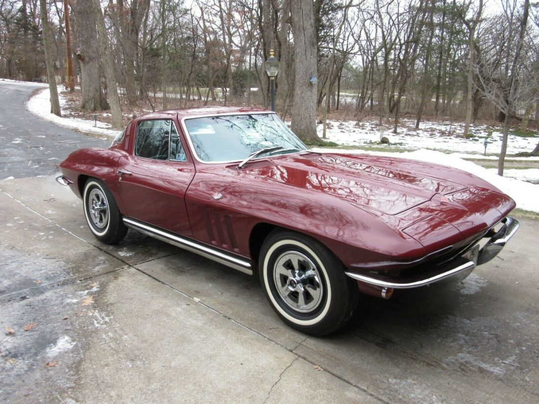 1965 Chevrolet Corvette - photo 3