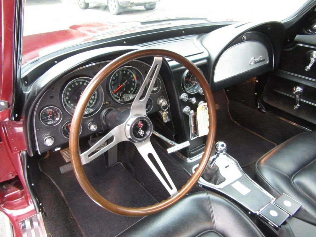 1965 Chevrolet Corvette - photo 6