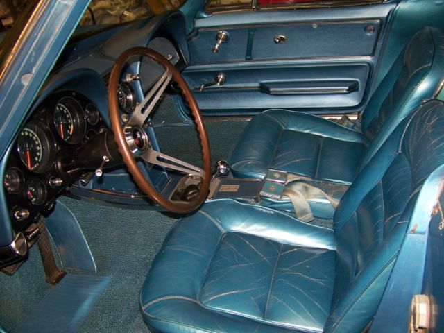 1965 Chevrolet Corvette - photo 11