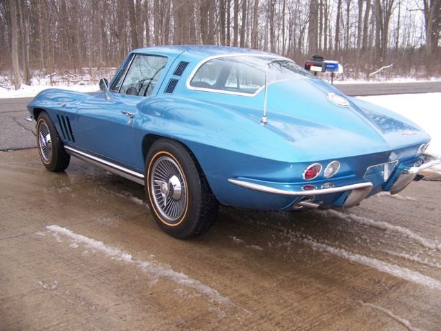 1965 Chevrolet Corvette - photo 6