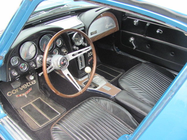 1965 Chevrolet Corvette - photo 12