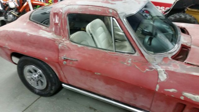 1965 Chevrolet Corvette Coupe - photo 9
