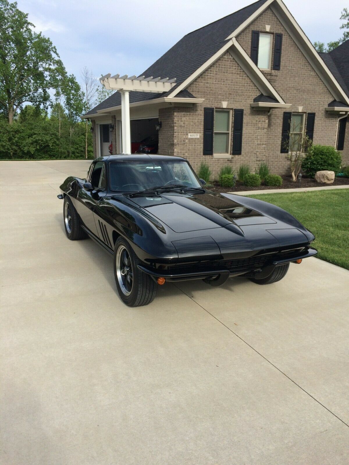 1965 Chevrolet Corvette - photo 2