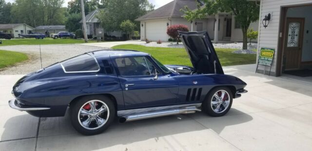 1965 Chevrolet Corvette - photo 5