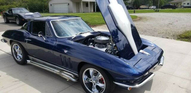 1965 Chevrolet Corvette - photo 6