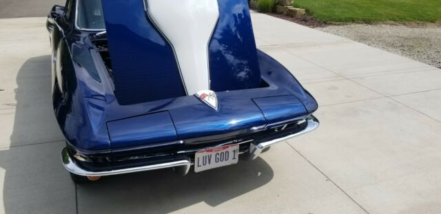 1965 Chevrolet Corvette - photo 7