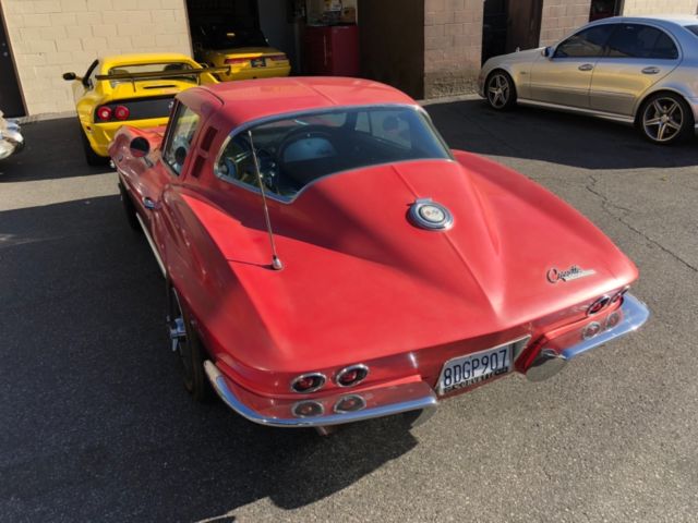 1965 Chevrolet Corvette leather - photo 2