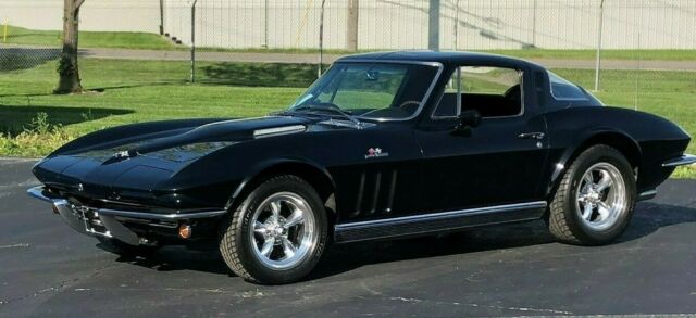 1965 Corvette custom coupe 1965 Chevrolet Corvette Coupe