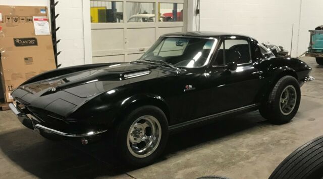 1965 Chevrolet Corvette Coupe - photo 9