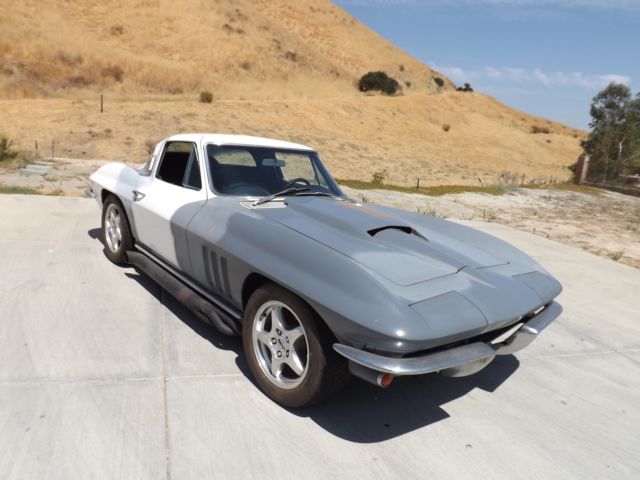 1965 Chevrolet Corvette COUPE - photo 3