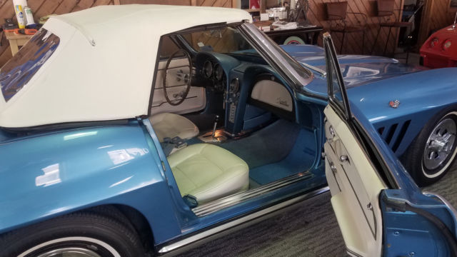 1965 Chevrolet Corvette - photo 2
