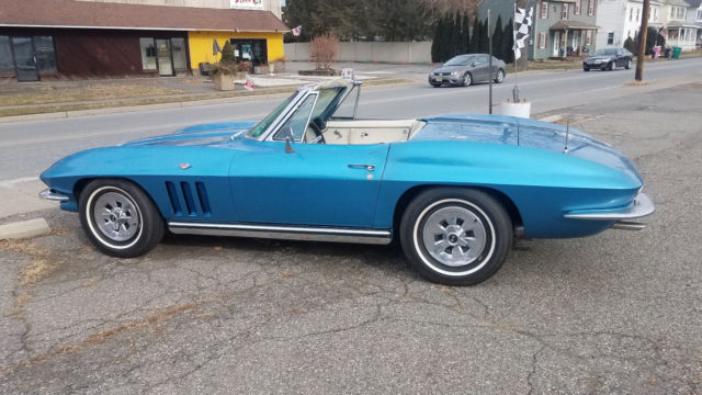 1965 Chevrolet Corvette - photo 6