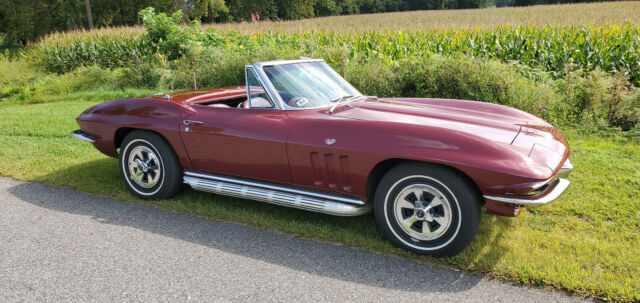 1965 Chevrolet Corvette - photo 4