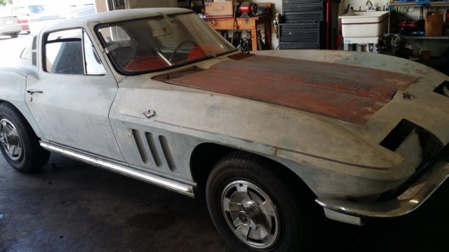 1965 Chevrolet Corvette - photo 4