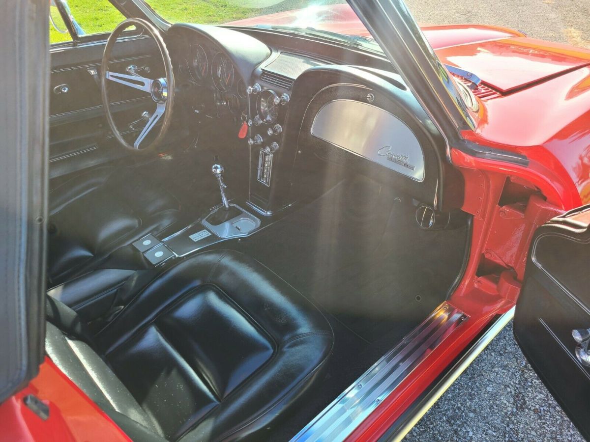 1965 Chevrolet Corvette - photo 11