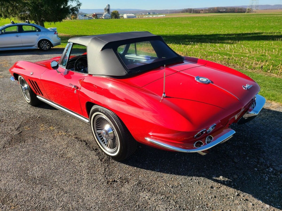 1965 Chevrolet Corvette - photo 3