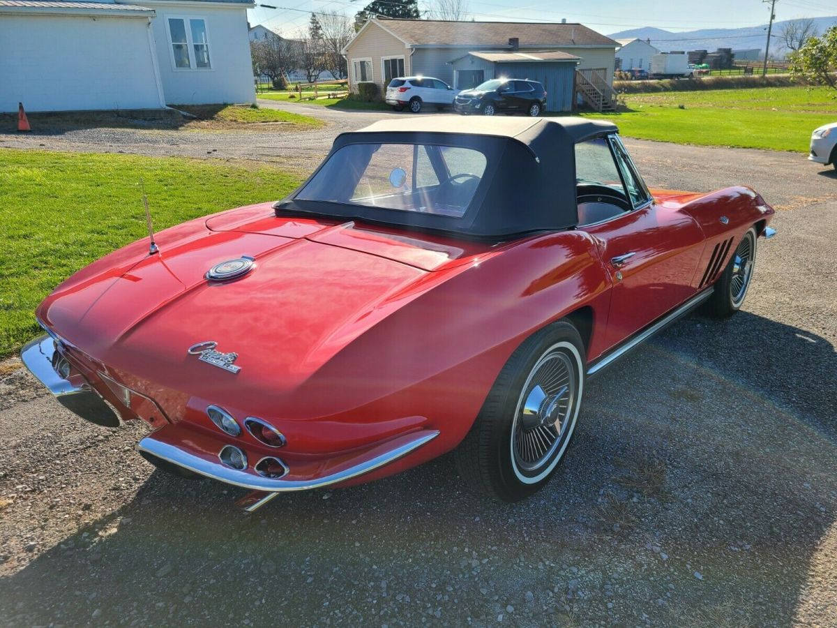 1965 Chevrolet Corvette - photo 4