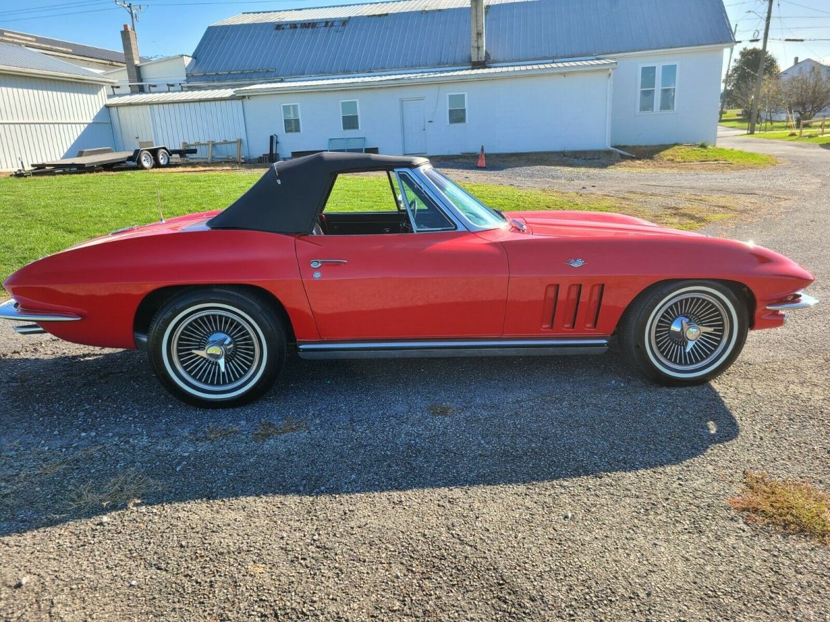 1965 Chevrolet Corvette - photo 8