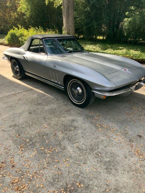 1965 Chevrolet Corvette Std