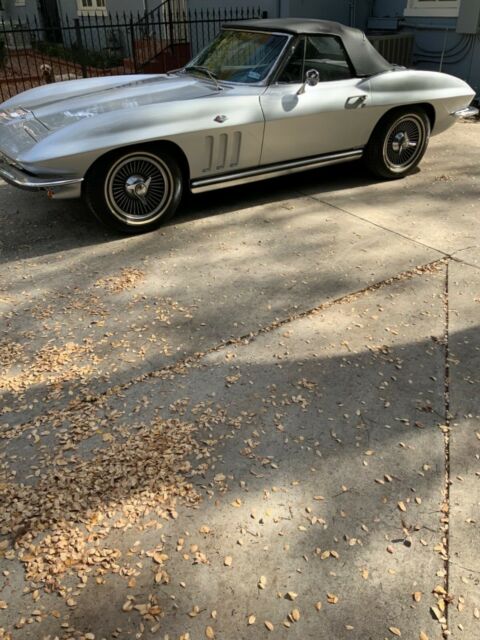1965 Chevrolet Corvette Std - photo 11