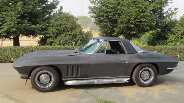 1965 Chevrolet Corvette Convertible - photo 10