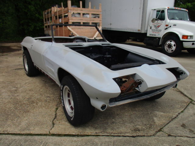 1965 Chevrolet Corvette STING RAY - photo 4