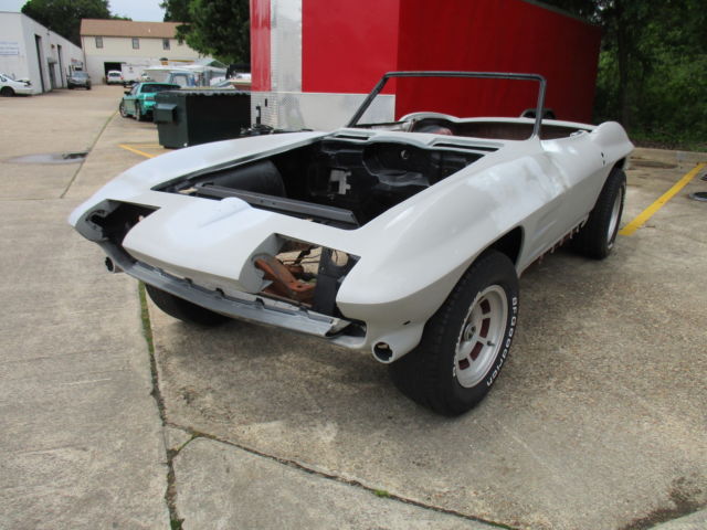1965 Chevrolet Corvette STING RAY - photo 6