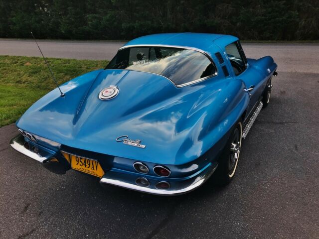 1965 Chevrolet Corvette Coupe - photo 3