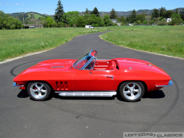 1965 Chevrolet Corvette Stingray - photo 2