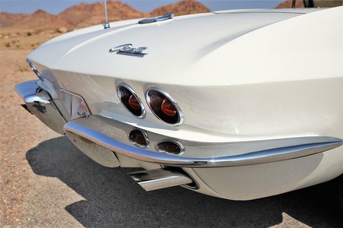 1965 Chevrolet Corvette Stingray - photo 3