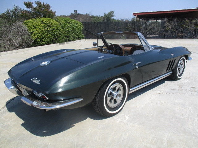 1965 Chevrolet Corvette - photo 10