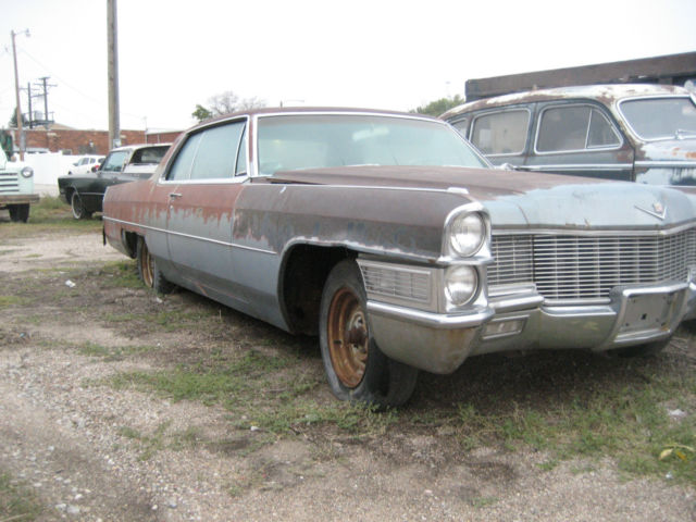 1965 Cadillac DeVille - photo 2