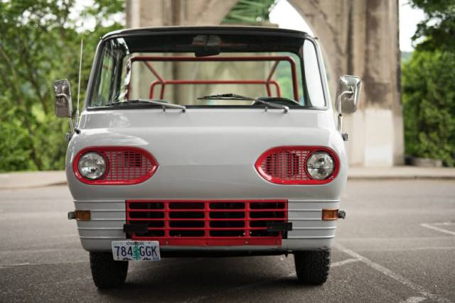 1965 Ford E-Series Van - photo 3