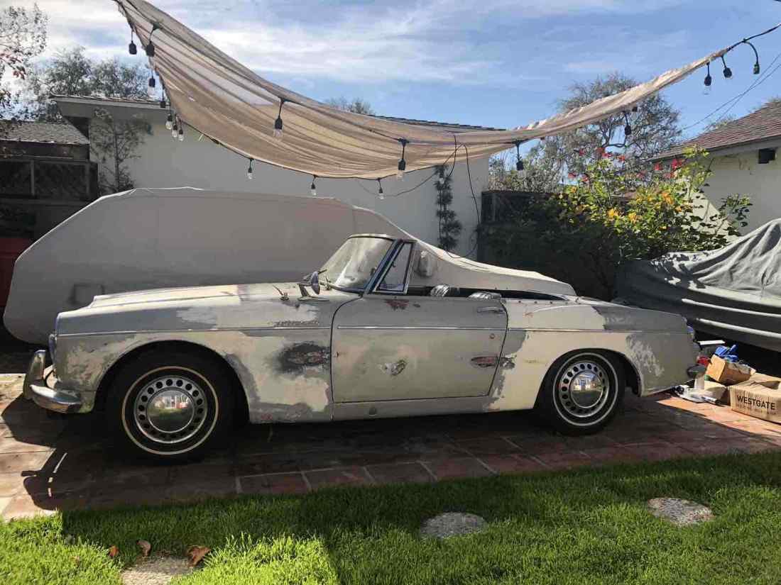 1965 Datsun Roadster - photo 2